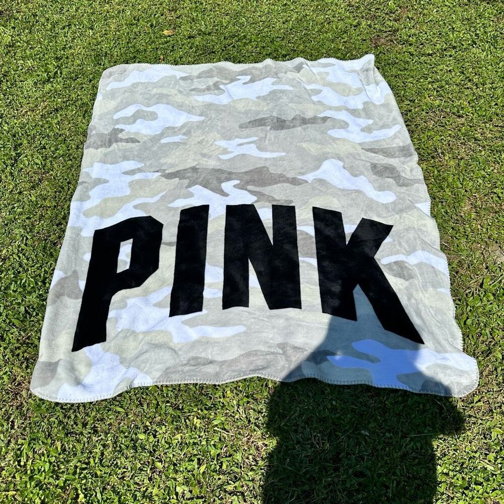 Victoria’s Secret Pink Gray Camo Patterned Blanket